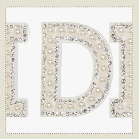 New “Bride” Makeup Bag & Swag - Picture 3 of 10